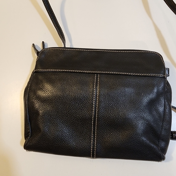 Tignanello Black Leather Crossbody Bag Purse - Picture 6 of 13